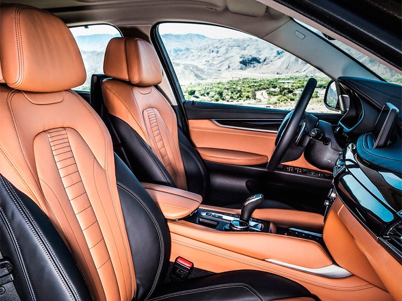 BMW X6 2015 передние кресла