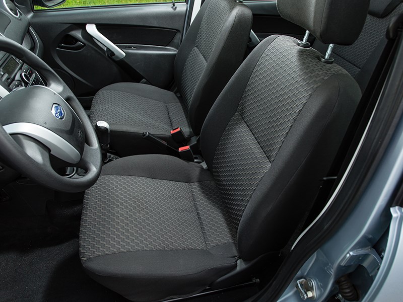 Datsun on-DO 2014 передние кресла