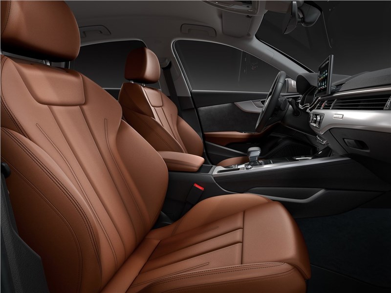 Audi A4 2020 передние кресла
