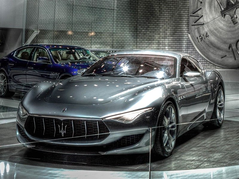 Maserati обновила план выпуска новых моделей