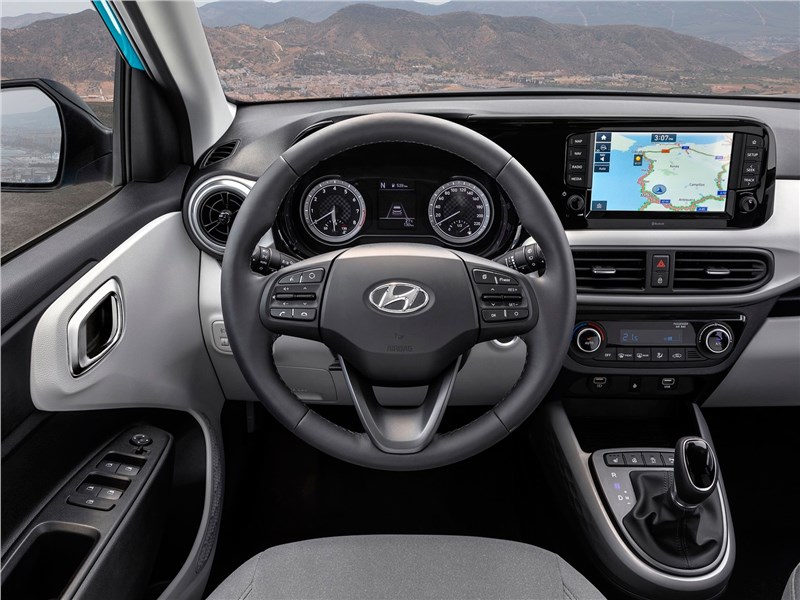 Hyundai i10 2020 салон