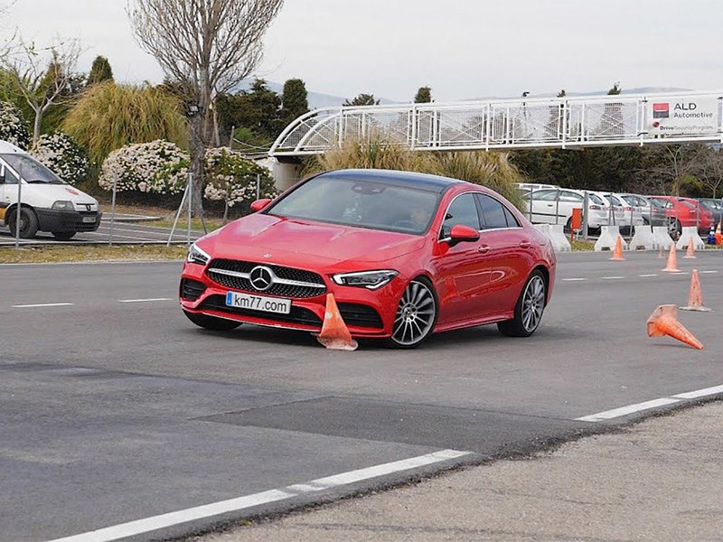 Новый Mercedes-Benz CLA провалил «лосиный тест»