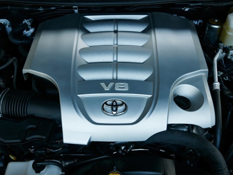 Toyota откажется от моторов V8 в пользу V6 c турбиной