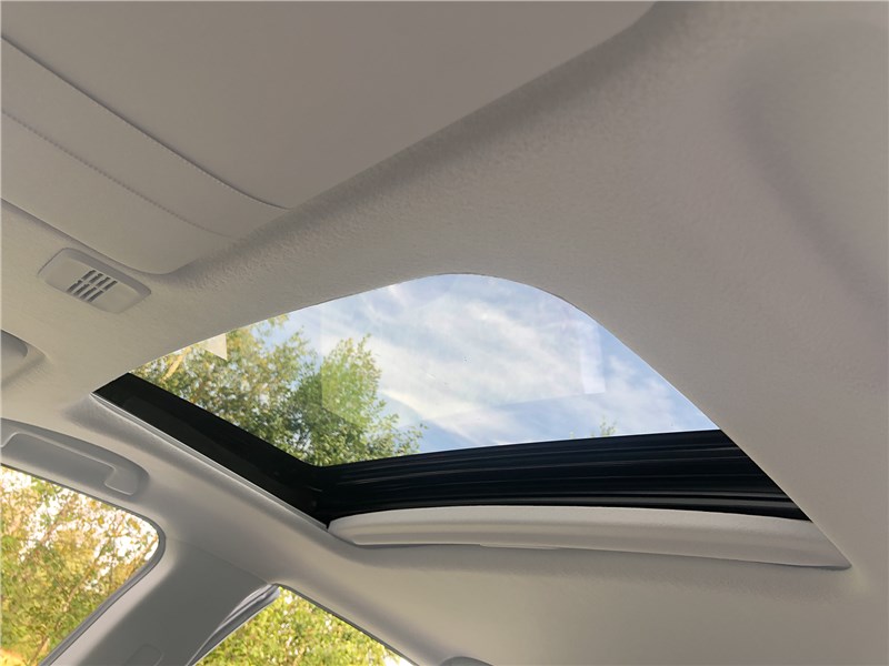 Honda Crider (2018) люк