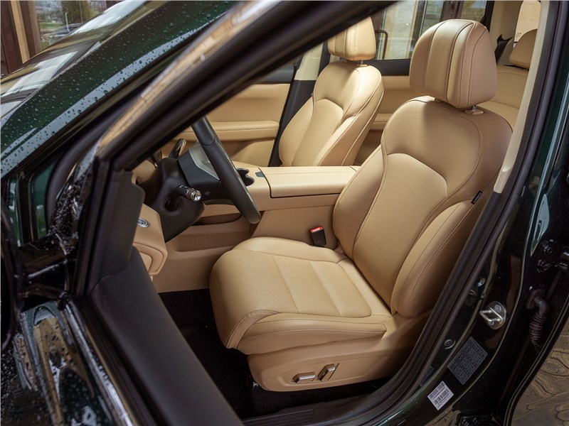 Evolute i-Space (2024) передние кресла