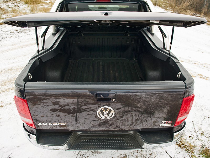 Volkswagen Amarok Double Cab 2011 вид сзади