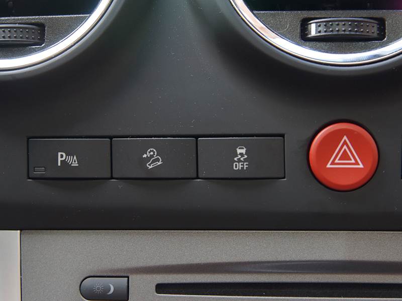 Opel Antara 2012 кнопки управления