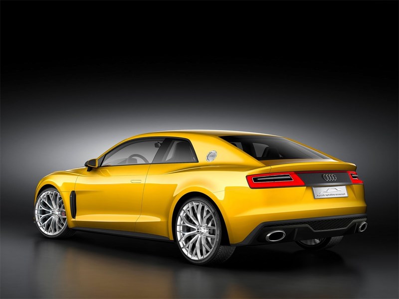 Audi Sport quattro Concept 2013 вид сзади