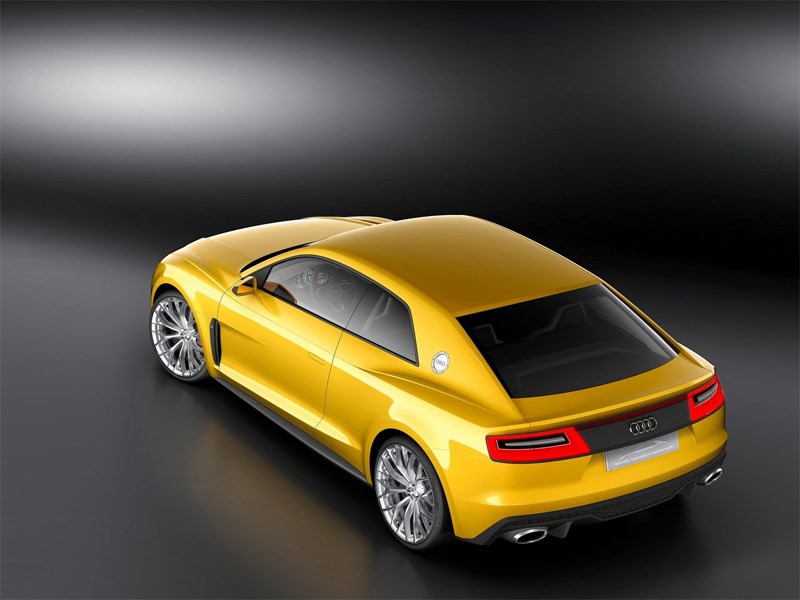 Audi Sport quattro Concept 2013 вид сзади сверху