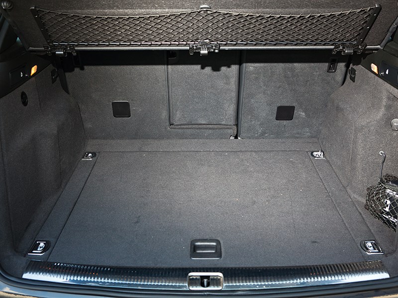 Audi Q5 2013 багажное отделение