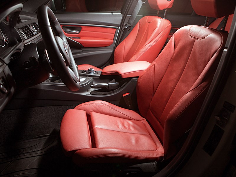 BMW M3 2014 передние кресла