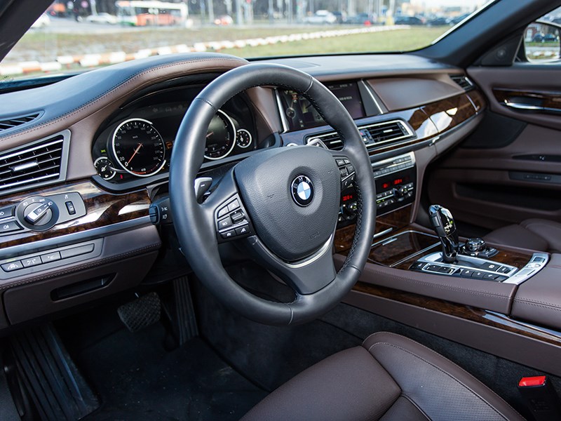 BMW 7 series 2013 салон