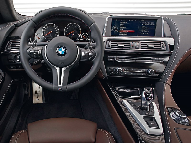 BMW M6 Gran Coupe 2013 водительское место