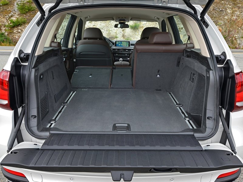 BMW X5 2013 багажное отделение