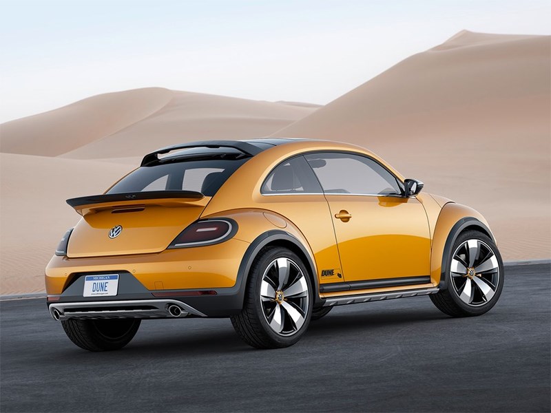 Volkswagen Beetle Dune concept 2014 вид сзади фото 1