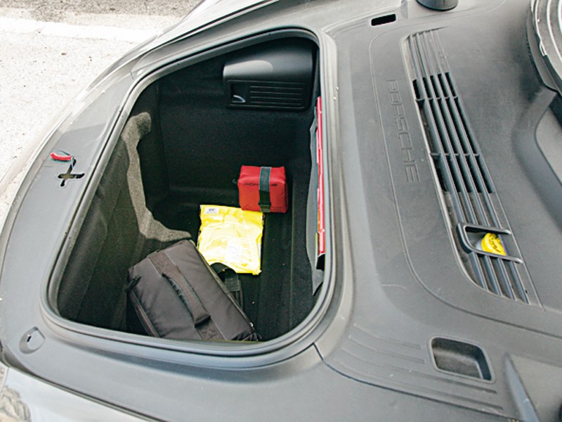 Porsche Boxster S 2012 багажное отделение