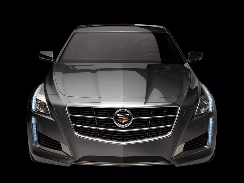 Cadillac CTS 2013 вид спереди