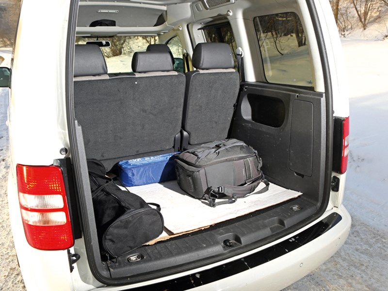 Volkswagen Caddy Edition30 2012 багажное отделение