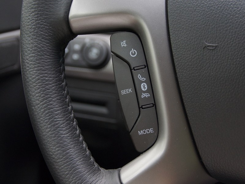 Chevrolet Captiva 2011 кнопки управления