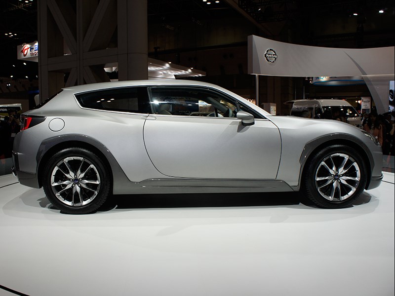 Subaru Cross Sport concept 2013 вид сбоку
