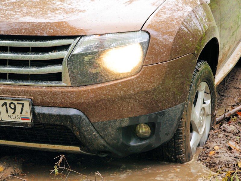 Renault Duster 2012 на бездорожье фото 4