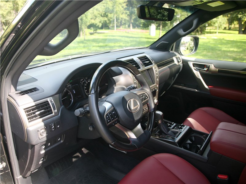 Lexus GX 460 2020 салон