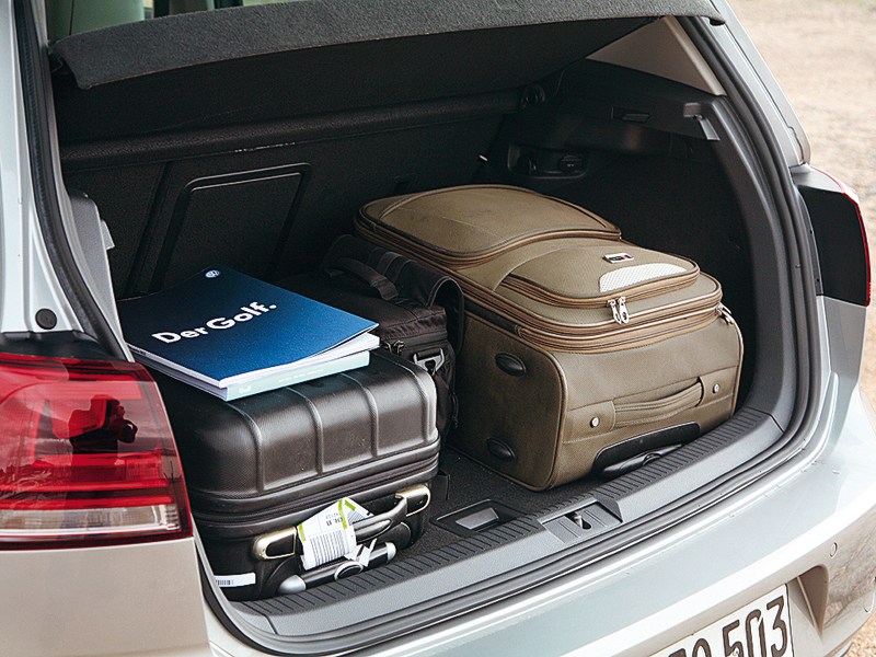 Volkswagen Golf VII 2013 багажное отделение