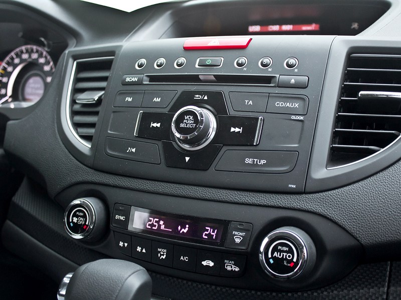 Honda CR-V 2013 аудиосистема и двухзонный климат-контроль