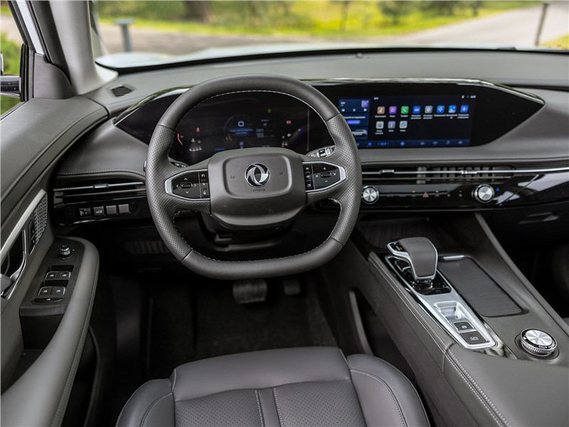 Dongfeng Huge (2025) салон