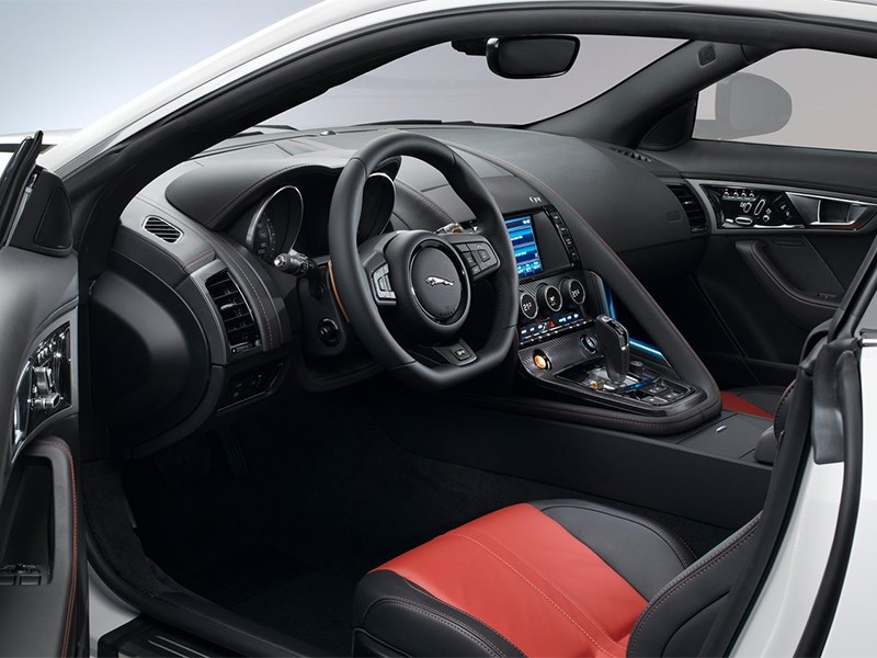 Jaguar F-Type 2014 салон