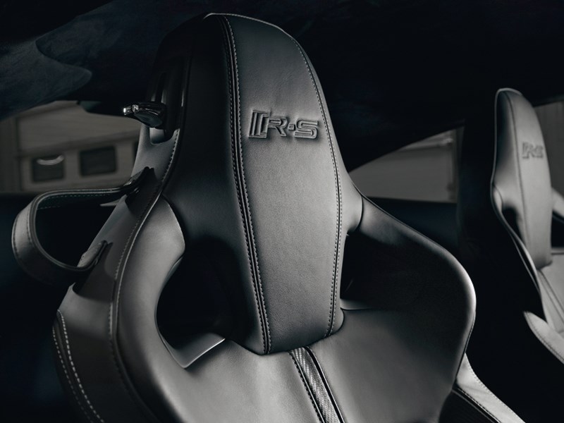 Jaguar XКR-S Convertible 2013 подголовники кресел
