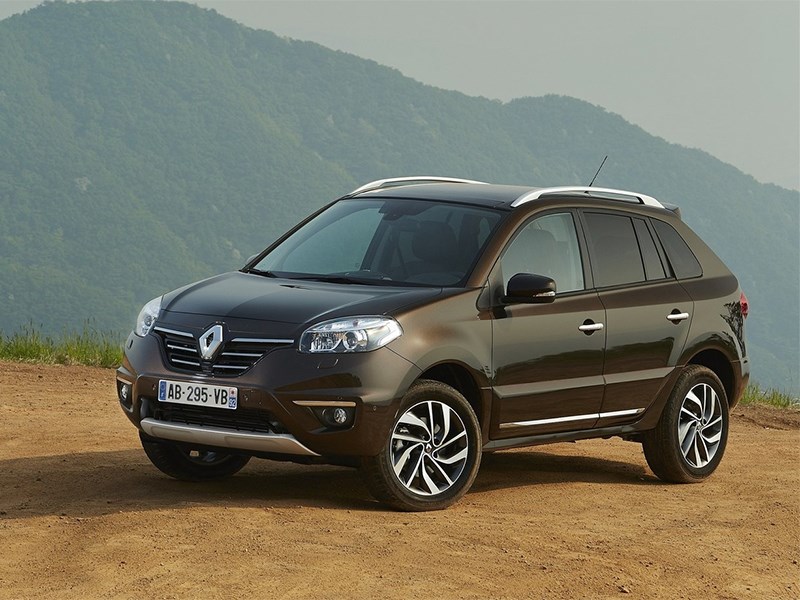 Renault Koleos 2014 вид спереди