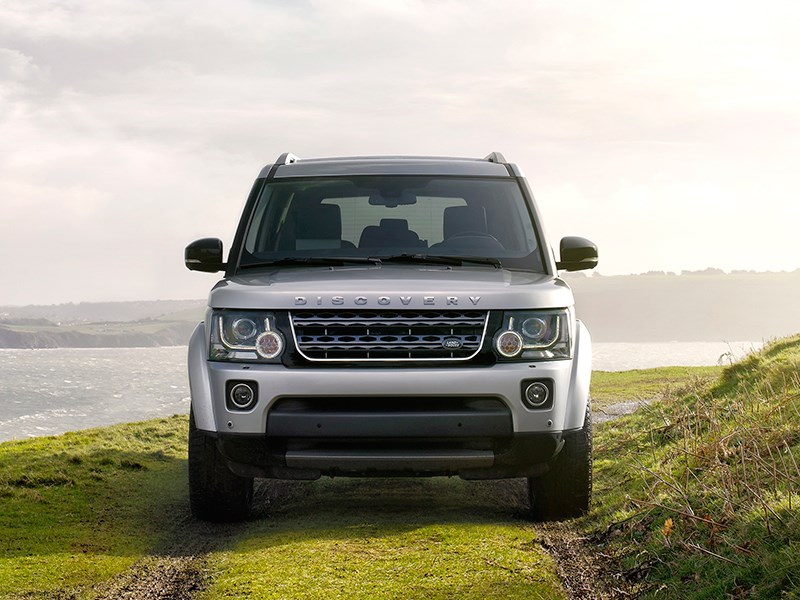 Land Rover Discovery XXV SE 2014 вид спереди фото 2