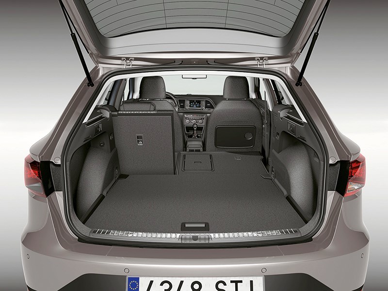 SEAT Leon ST 2014 багажное отделение