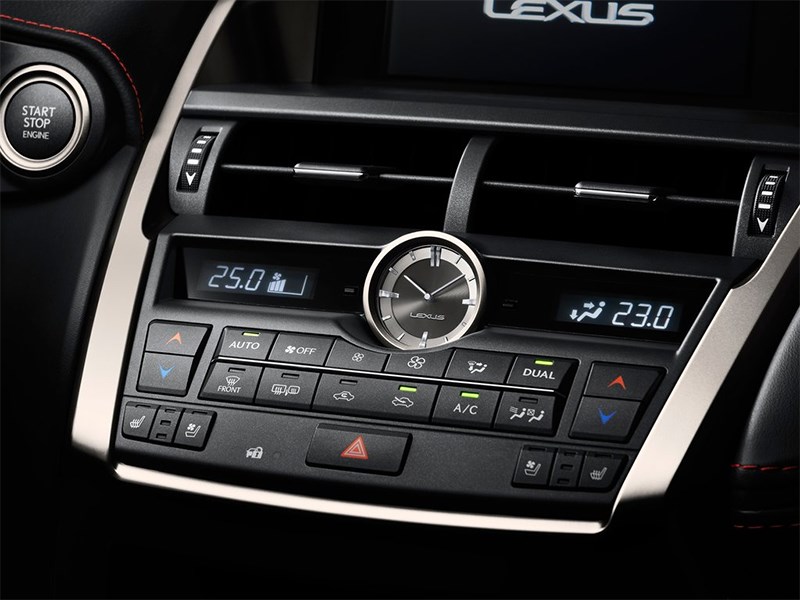 Lexus NX 2014 климат-контроль