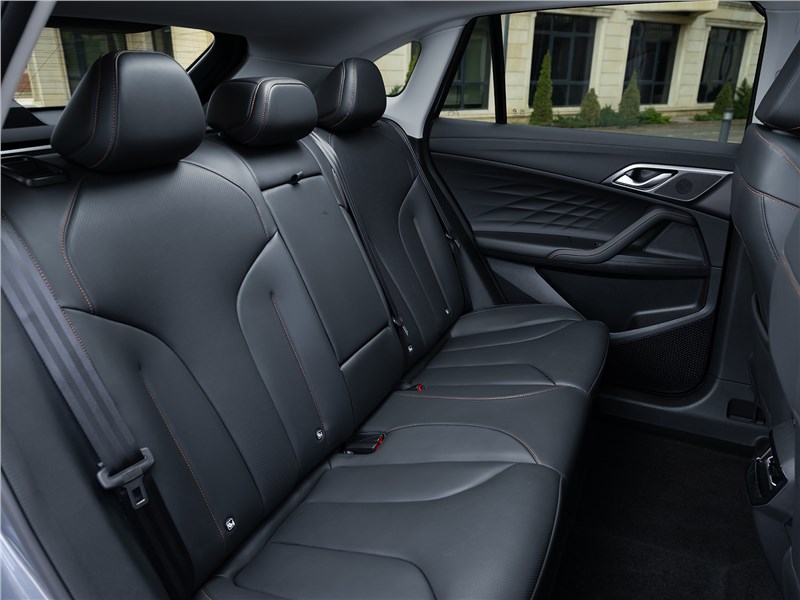 Москвич М70 (2026) задний диван