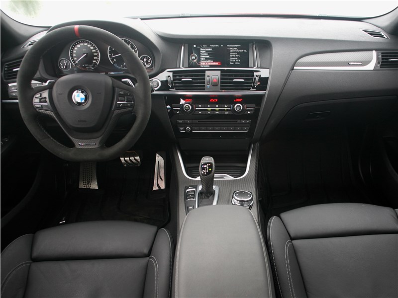 BMW X4 xDrive35i 2014 водительское место
