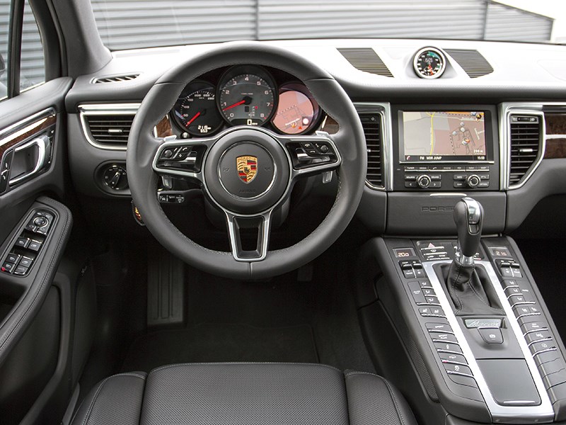 Porsche Macan 2014 водительское место