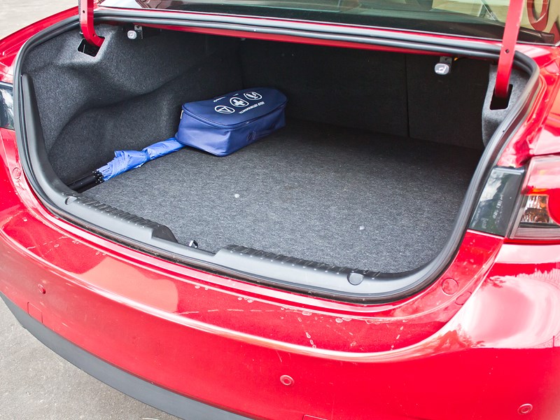 Mazda 6 2013 багажное отделение