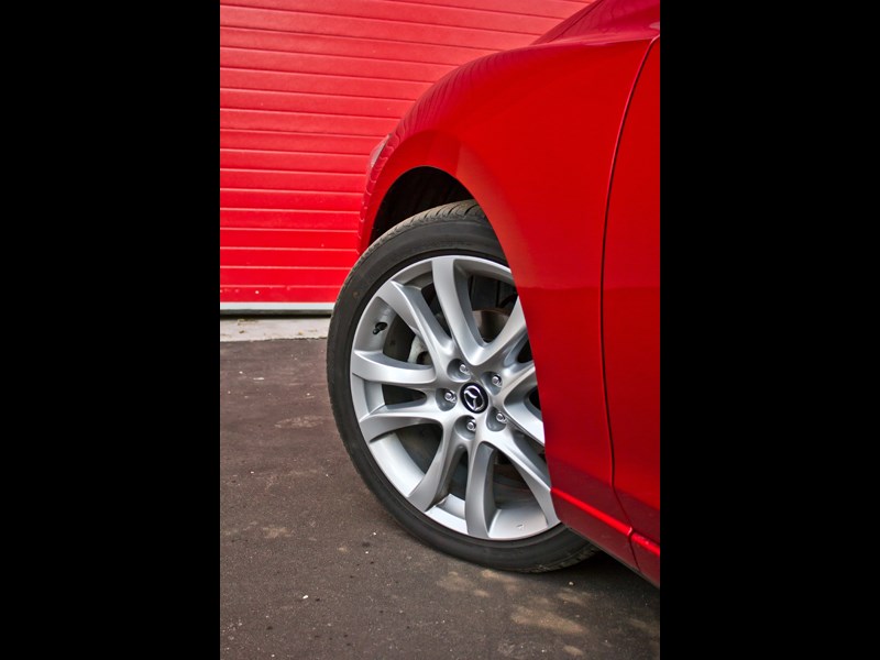 Mazda 6 2013 19-дюймовые колеса 