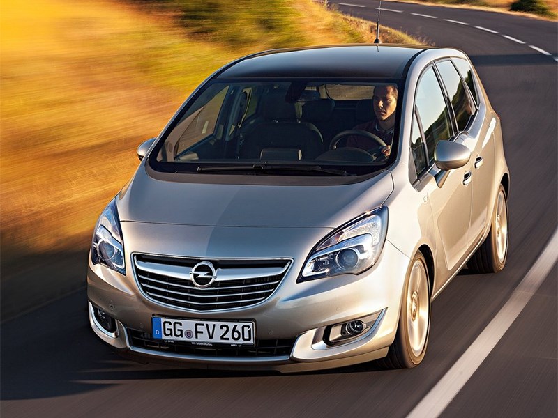 Opel Meriva 2013 вид спереди