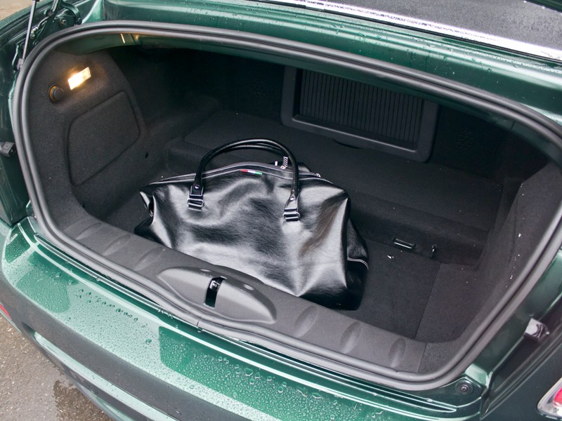 MINI Cooper S Roadster 2012 багажное отделение