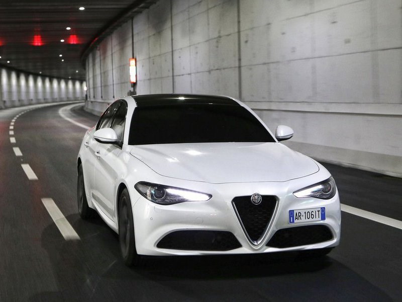 Alfa Romeo планирует выпустить более мощную модификацию седана Giulia
