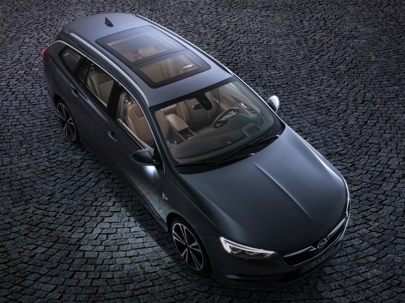 Opel пополнил семейство Insignia новым универсалом