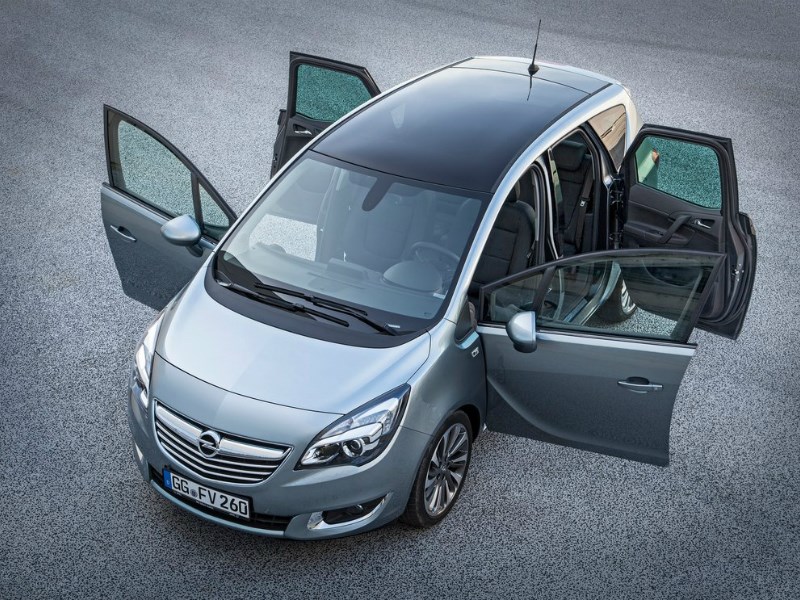 Opel отзывает почти шесть сотен своих автомобилей в России
