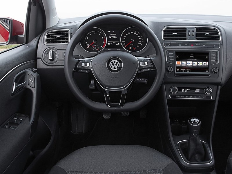 Volkswagen Polo 2013 водительское место