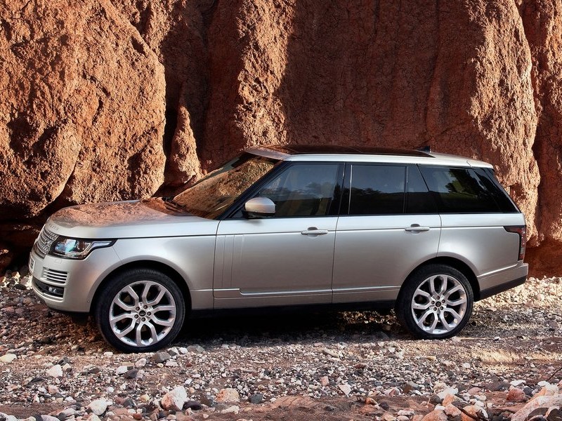 Новый Land Rover Range Rover - Land Rover Range Rover 2013 вид сбоку