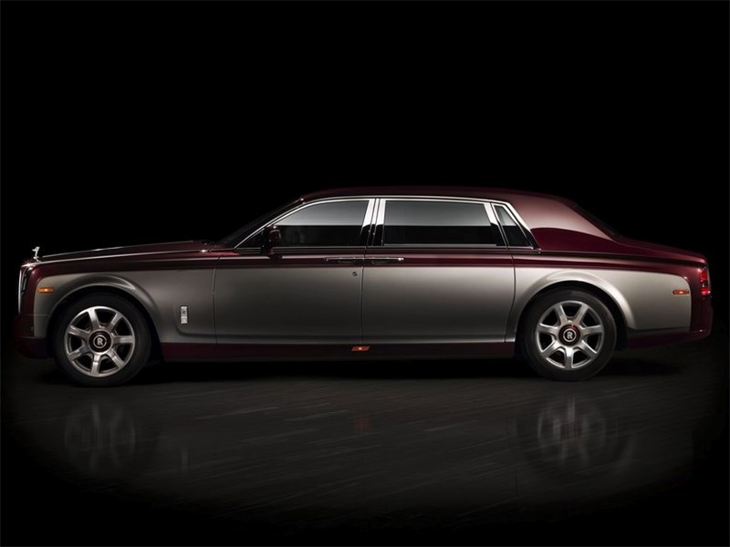 Rolls-Royce Phantom Pinnacle Travel 2014 вид сбоку