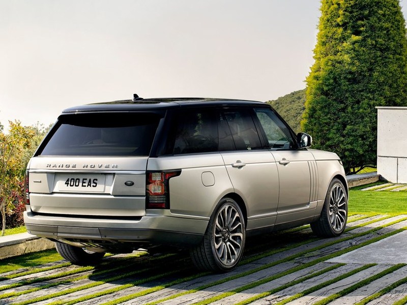 Land Rover Range Rover 2013 вид сзади