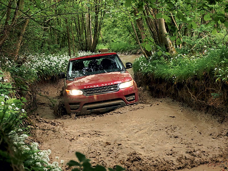 Land Rover Range Rover Sport 2013 вид спереди